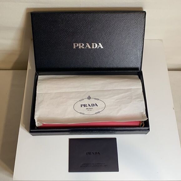 Authentic Prada Saffiano Zippy Wallet - Picture 11 of 11